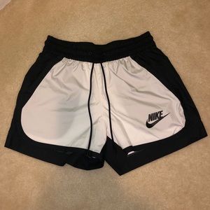 black and white nike shorts